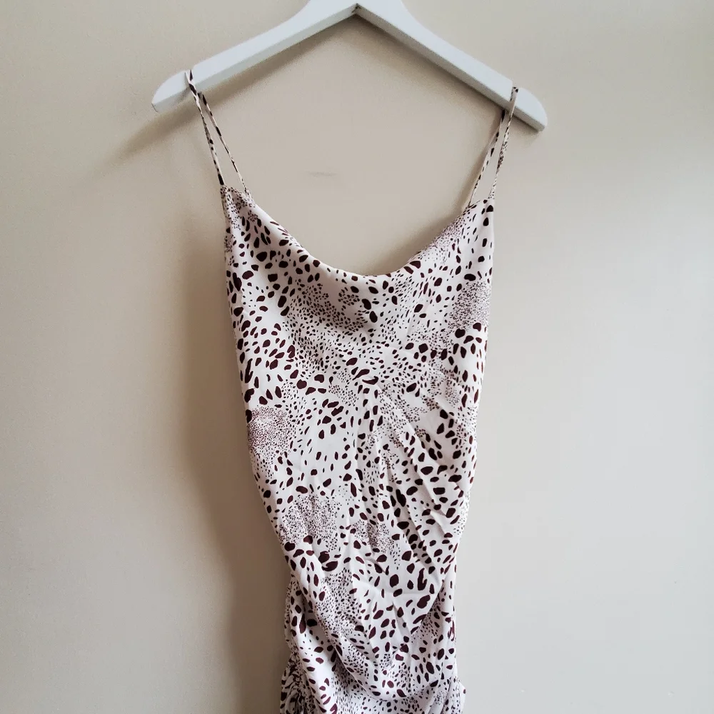 Wilfred Only Ruched Slip Dress, Ruched cowl-neck dress, Small Birch/Bitter Choco - Picture 5 of 10